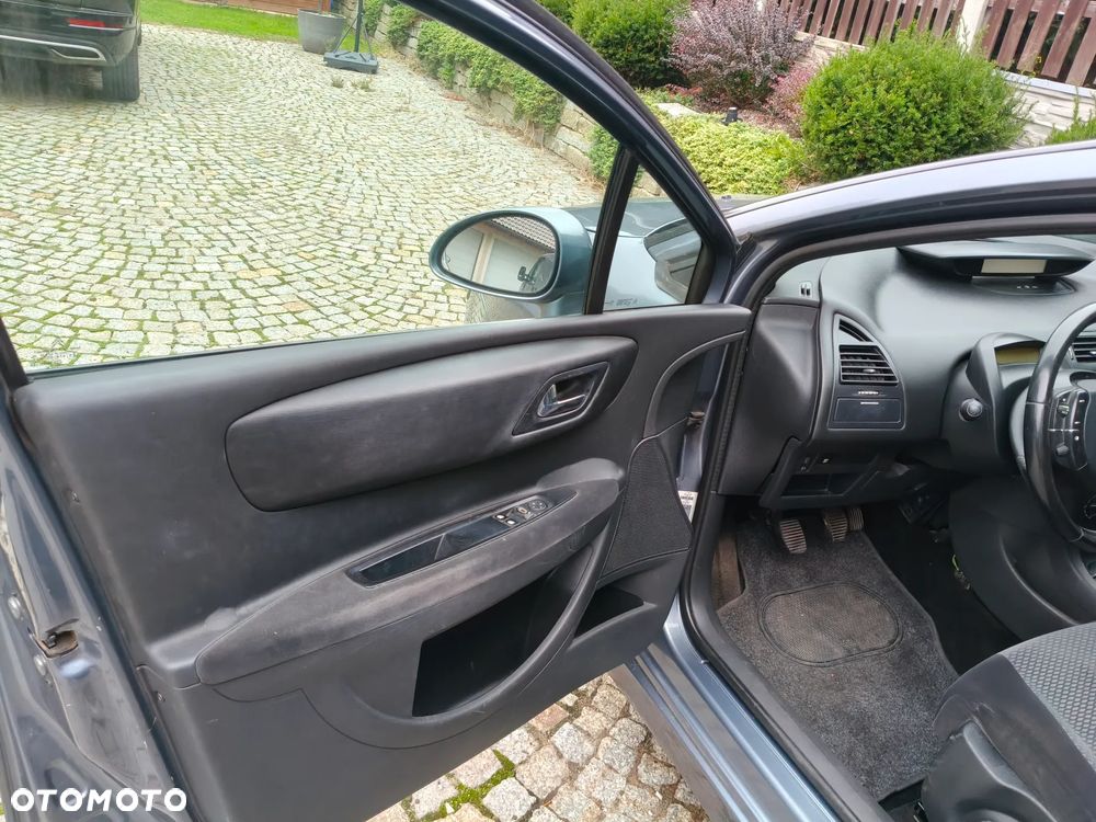 Citroën C4 1.6 16V Impress - 14