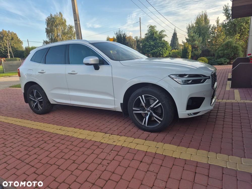 Volvo XC 60 D4 R-Design - 4