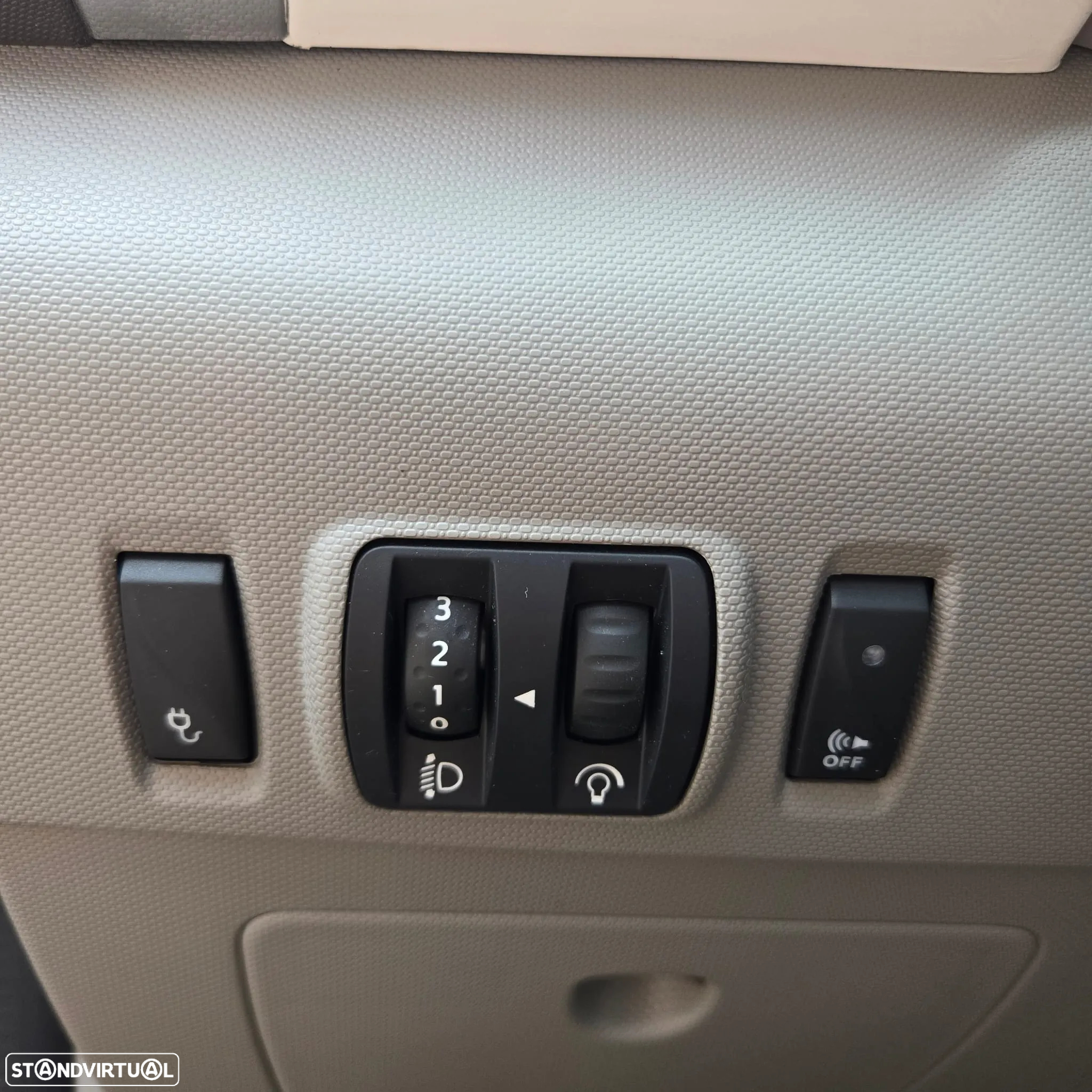 Renault Zoe (c/ Bateria) Zen - 11