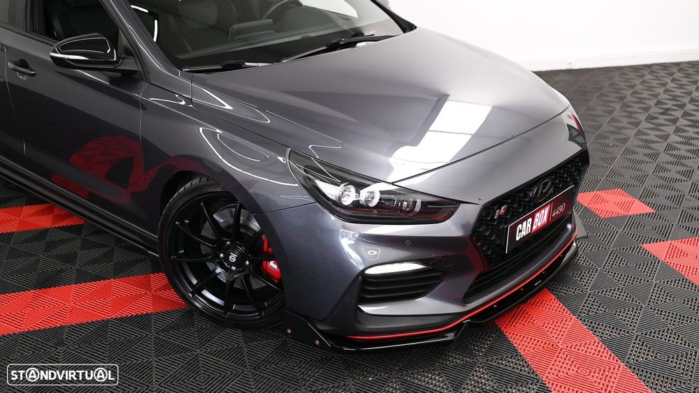 Hyundai i30 N 2.0 T-GDi Performance Pack - 2