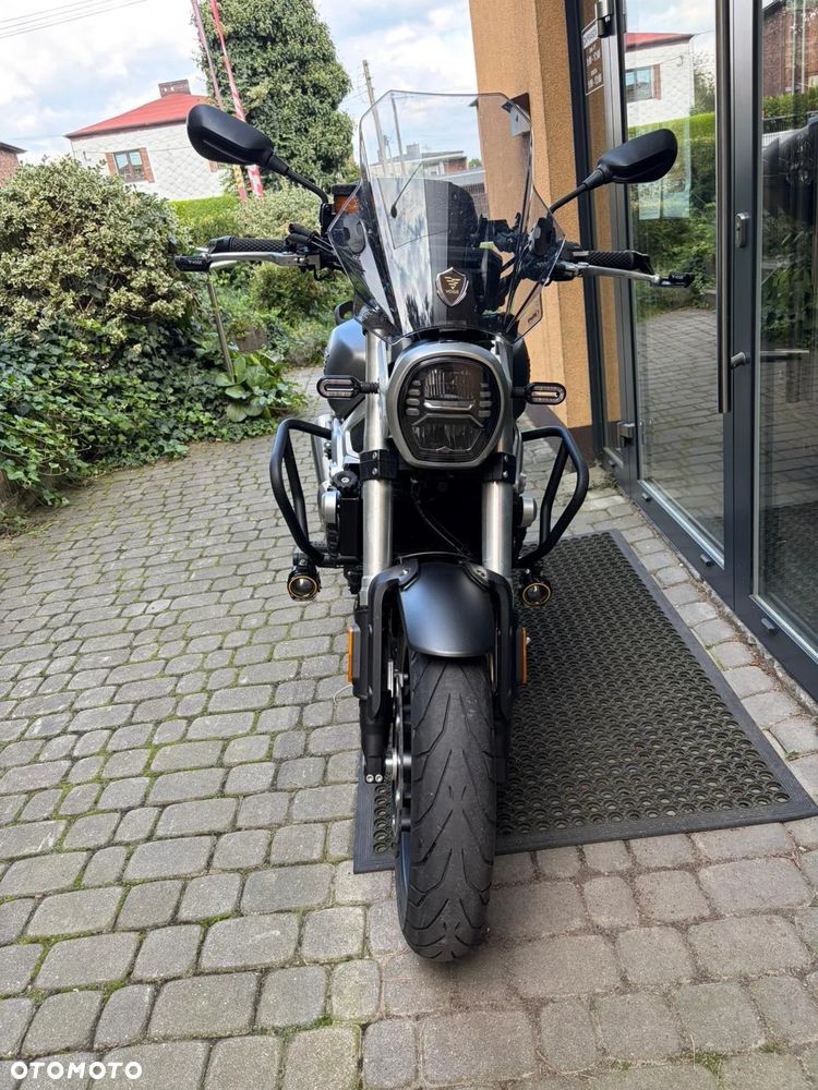 VOGE 500AC - 3