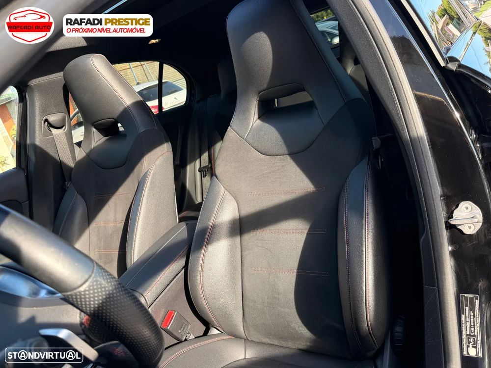 Mercedes-Benz A 250 e 8G-DCT AMG Line - 16