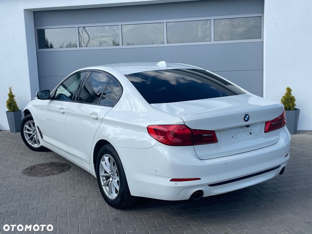 BMW Seria 5 520d - 3