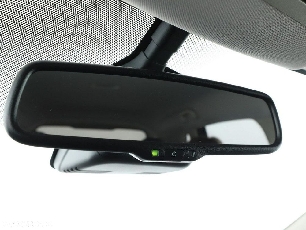 Nissan X-Trail 1.6 DIG-T Visia - 33