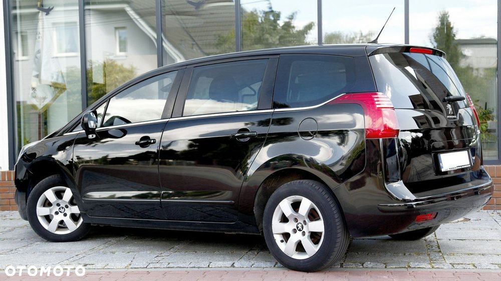 Peugeot 5008 1.6 BlueHDi Style 7os - 8