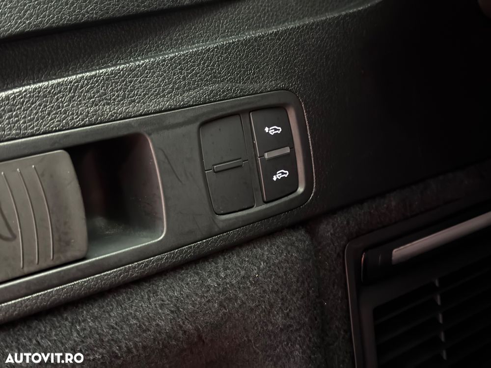 Audi Q5 40 TDI quattro S tronic sport - 33