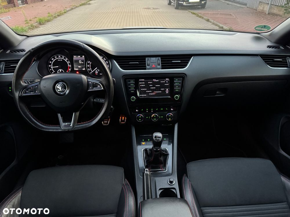 Skoda Octavia Combi 2.0 TDI (Green tec) RS - 7