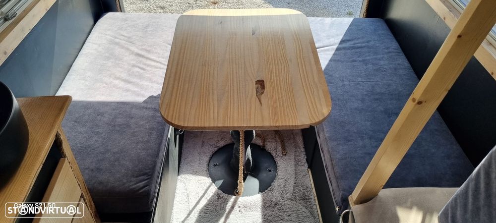 Mercedes-Benz Sprinter - 11