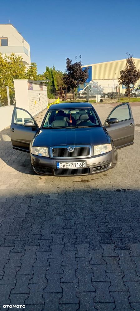 Skoda Superb 1.8T Comfort - 1