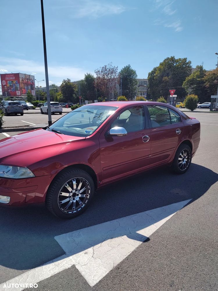 Skoda Octavia 1.6 Elegance - 2
