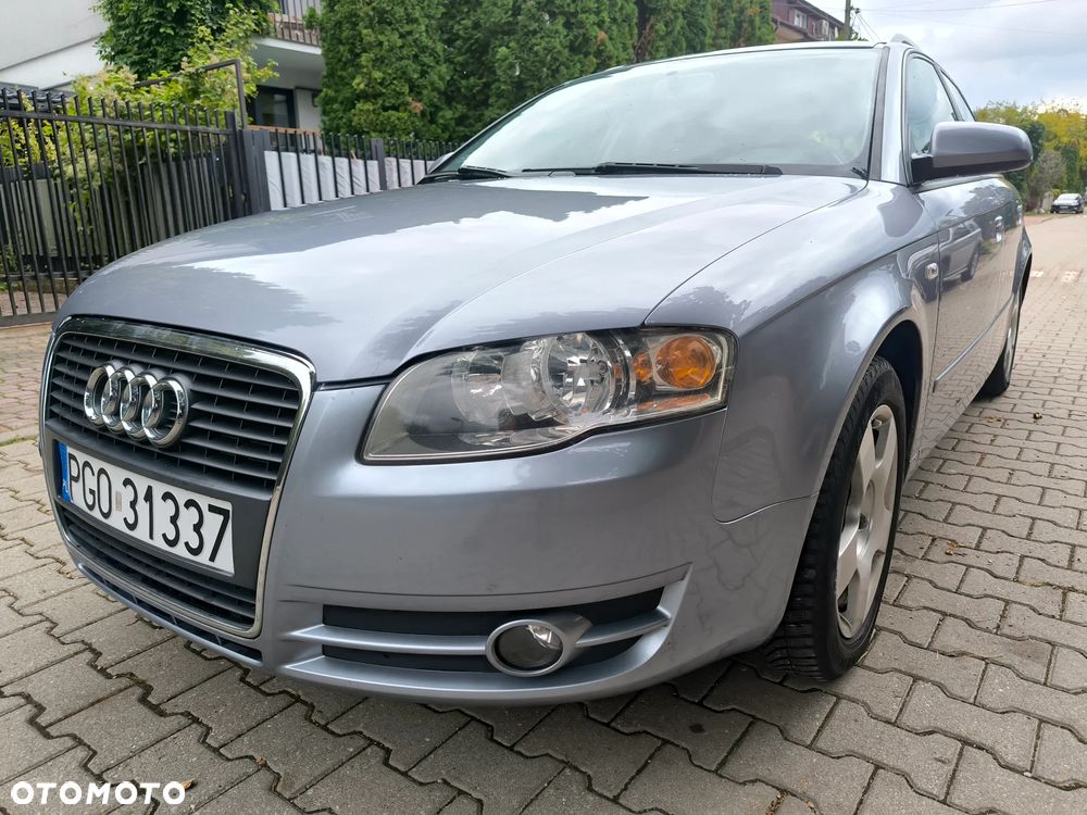 Audi A4 Avant - 1