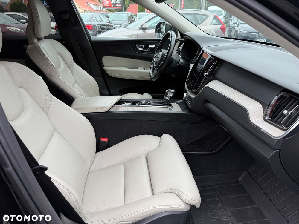 Volvo XC 60 D4 AWD Inscription - 8