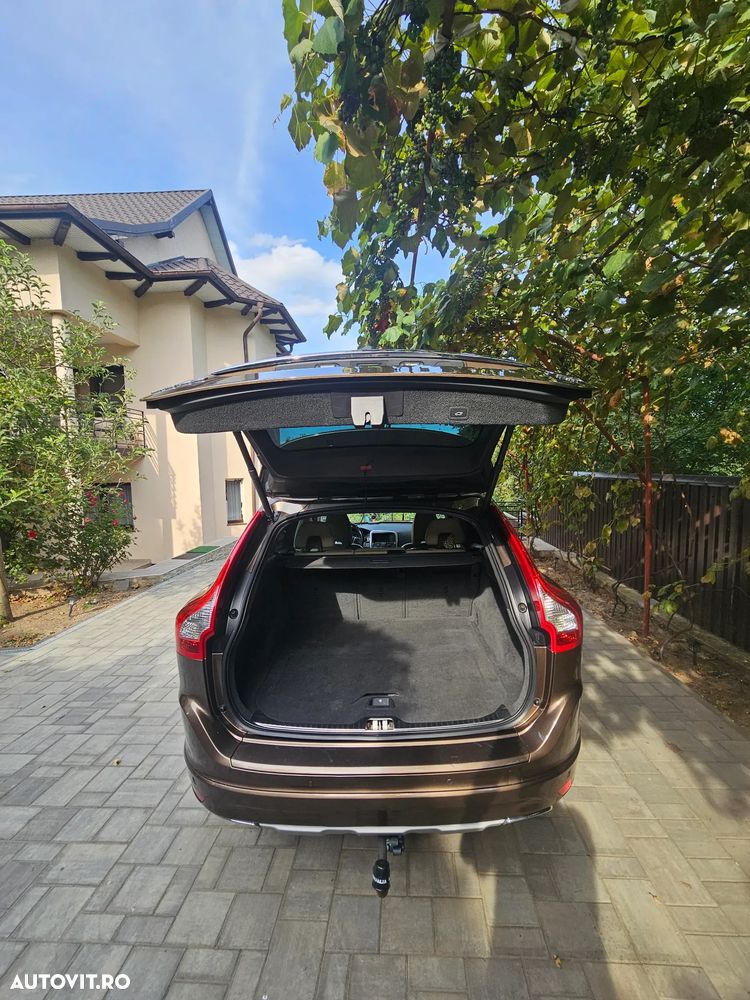 Volvo XC 60 D4AWD Kinetic - 11