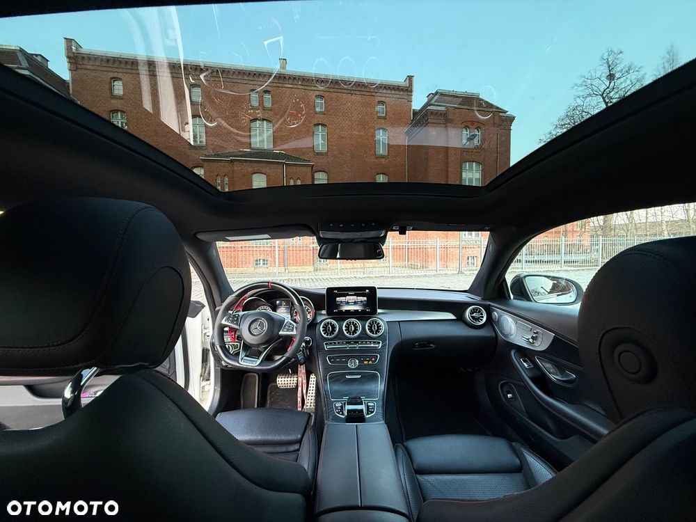 Mercedes-Benz Klasa C AMG 43 4Matic 9G-TRONIC Night Edition - 25