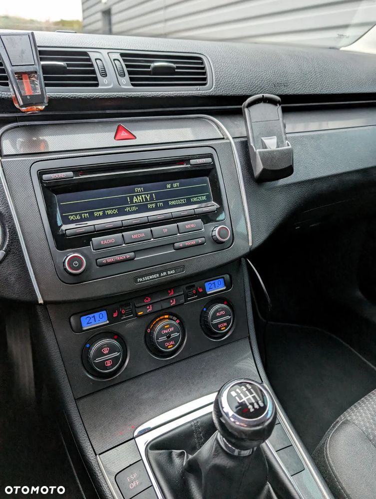 Volkswagen Passat Variant 2.0 TDI Individual Chrom - 7