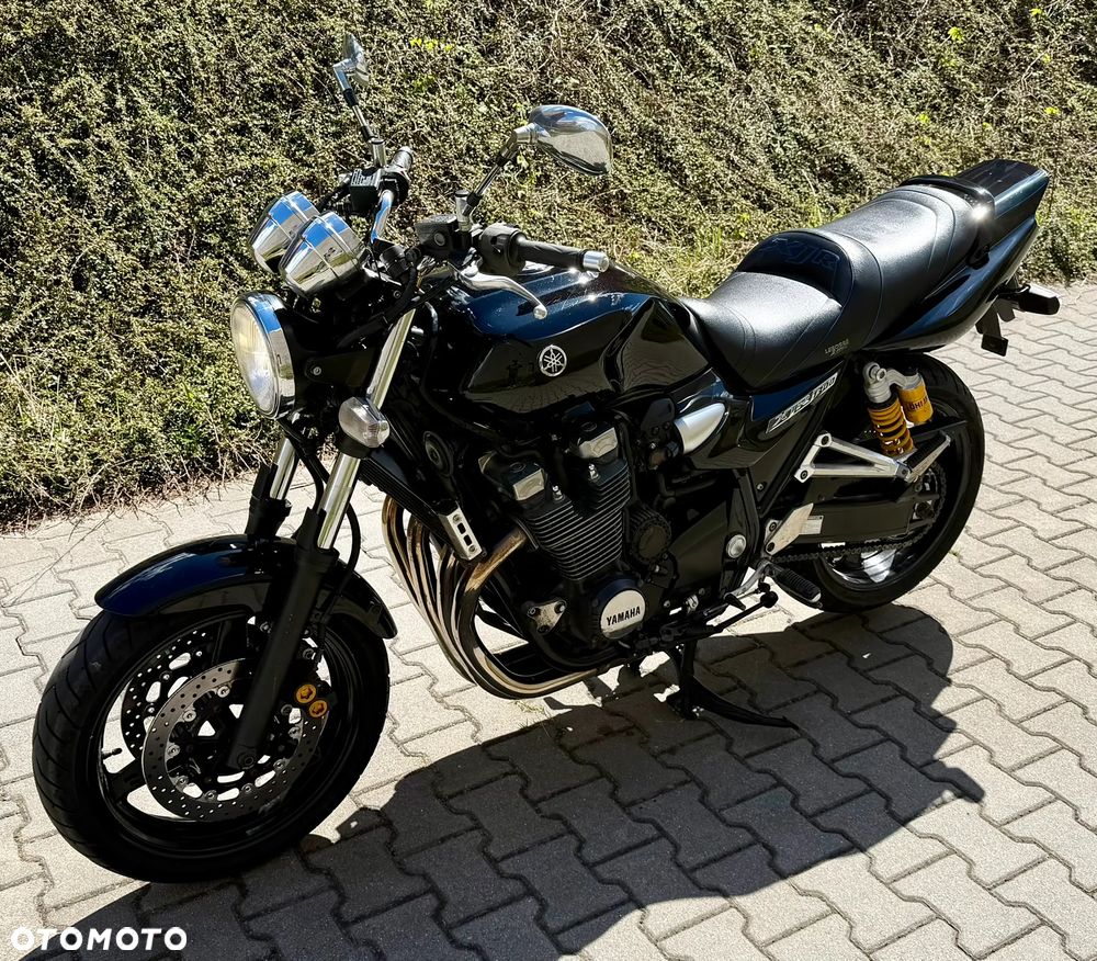Yamaha XJR - 2