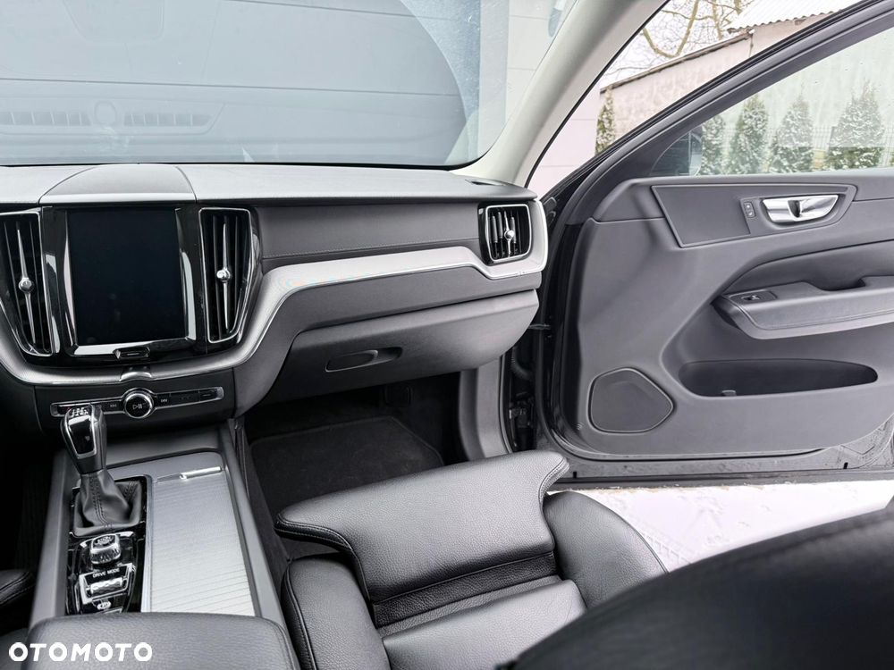 Volvo XC 60 D3 Inscription - 11