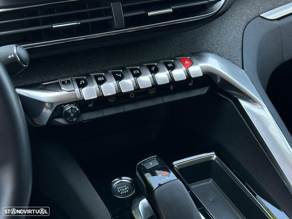 Peugeot 3008 1.6 Hybrid Allure Pack e-EAT8 - 35