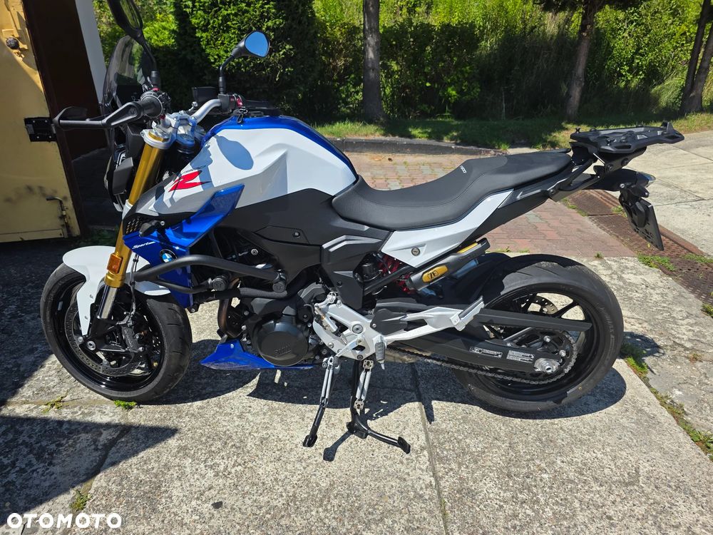 BMW F - 5