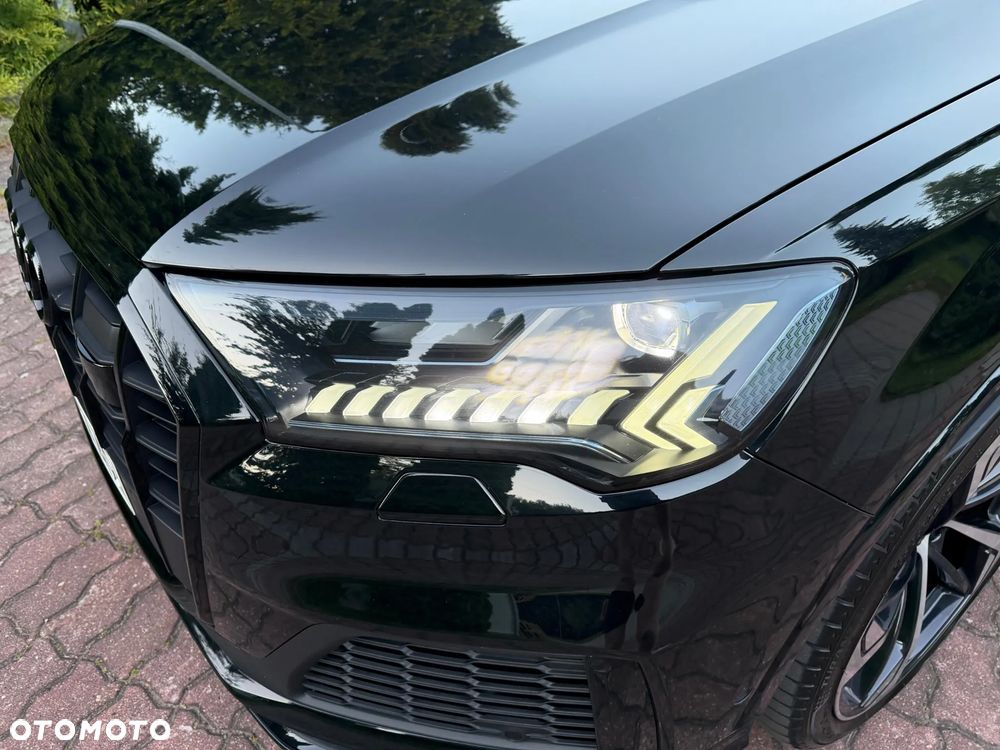 Audi Q7 55 TFSI mHEV Quattro S Line Tiptr - 11