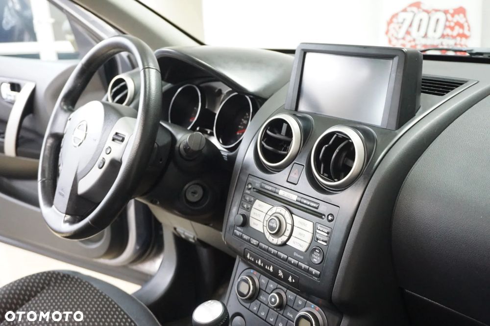Nissan Qashqai 2.0 dCi DPF tekna - 23