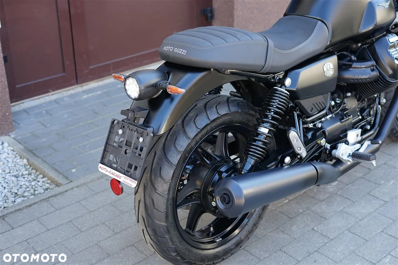 Moto Guzzi V7 - 6