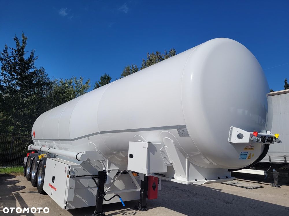 Kassbohrer STB 39 Cysterna Paliwowa - 2