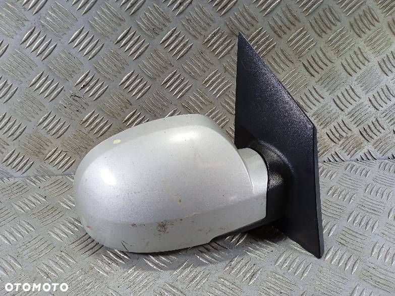 LUSTERKO PRAWE HYUNDAI GETZ - 2