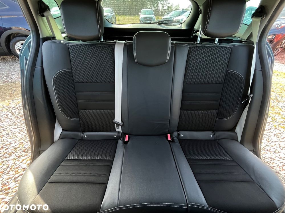 Renault Megane ENERGY TCe 130 BOSE EDITION - 29