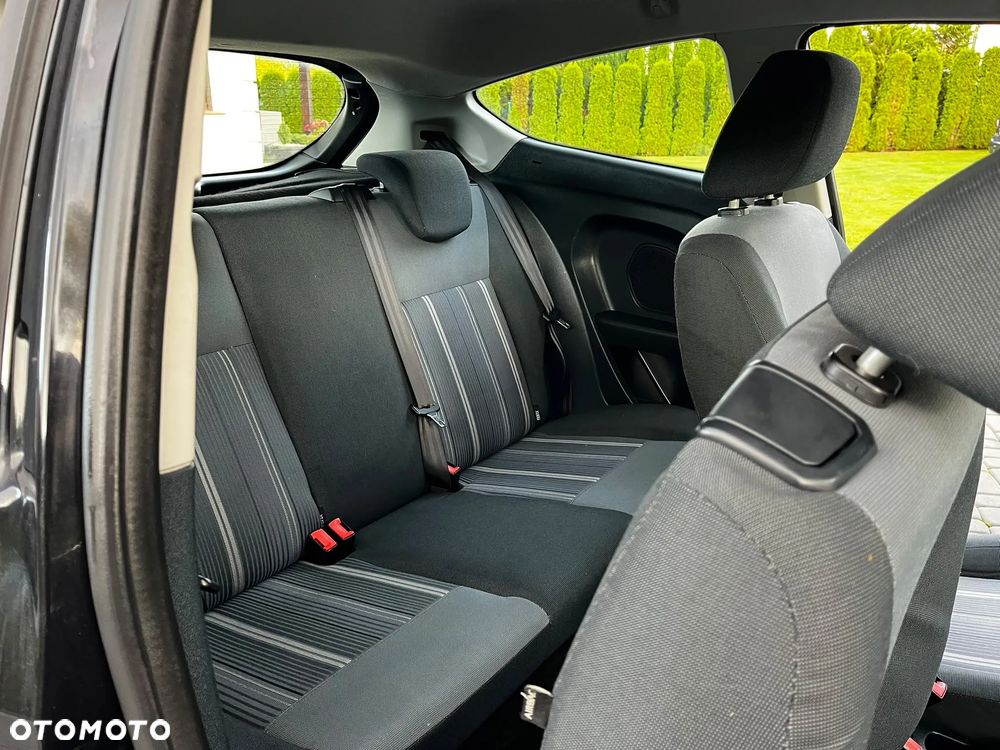 Ford Fiesta - 17