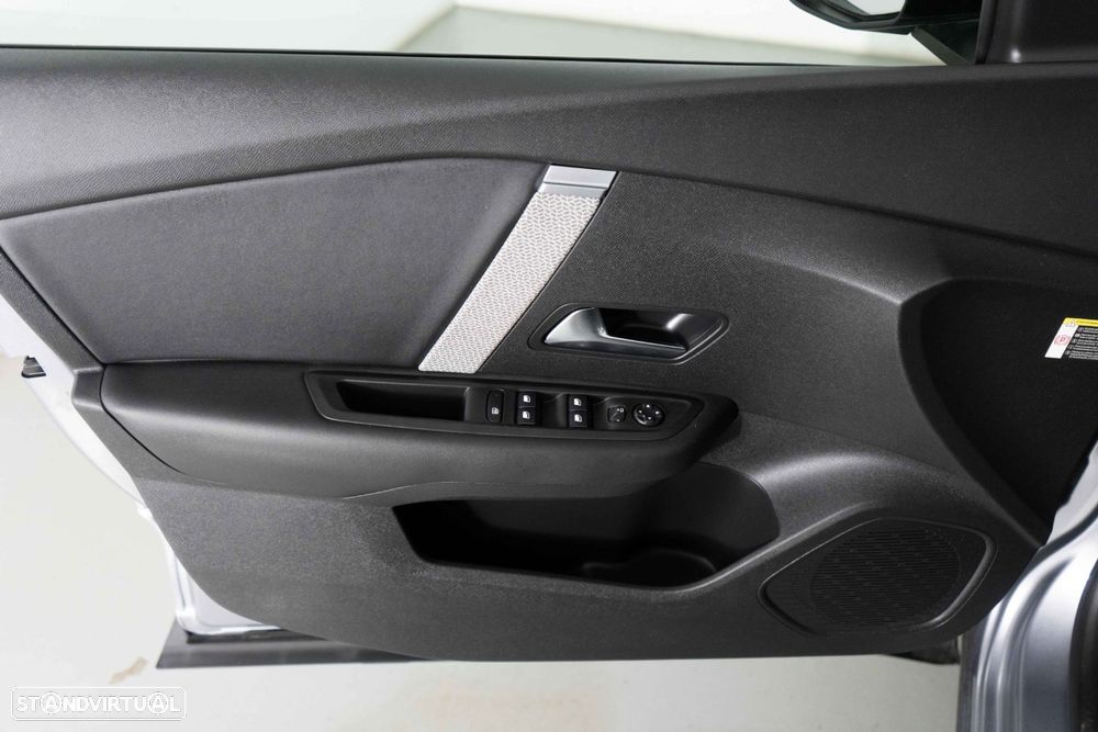 Citroën C4 X 1.2 PureTech Shine Pack EAT8 - 17