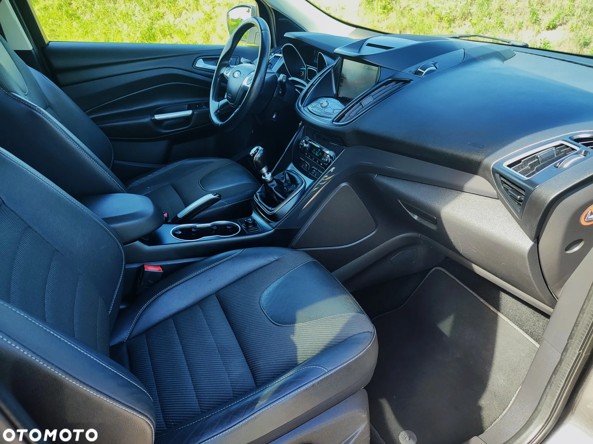 Ford Kuga 2.0 TDCi 2x4 Titanium - 31