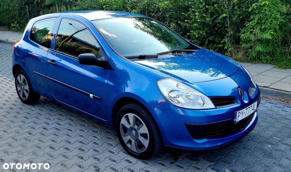 Renault Clio - 8