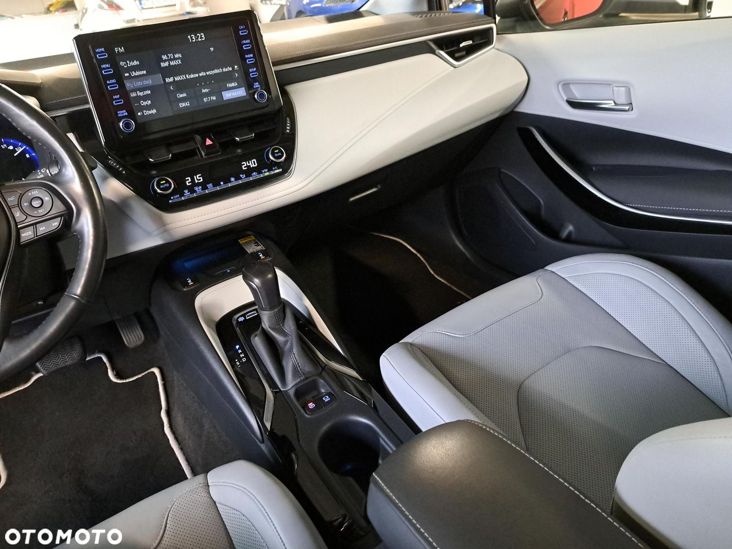 Toyota Corolla - 27