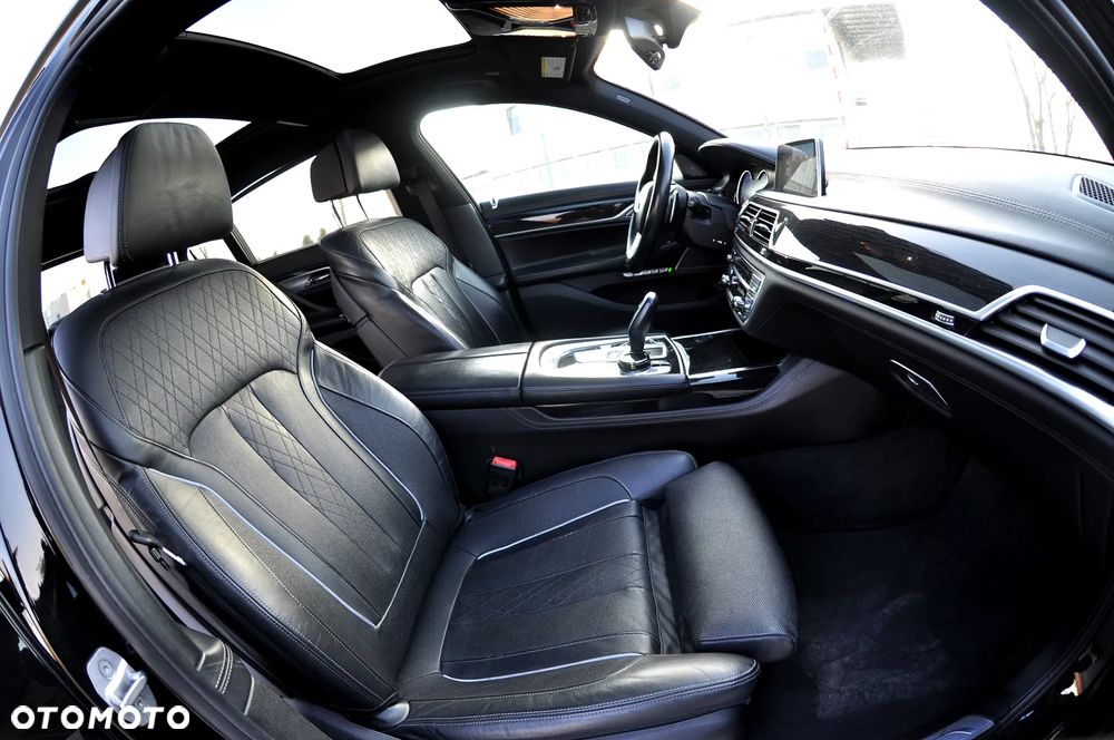 BMW Seria 7 - 27