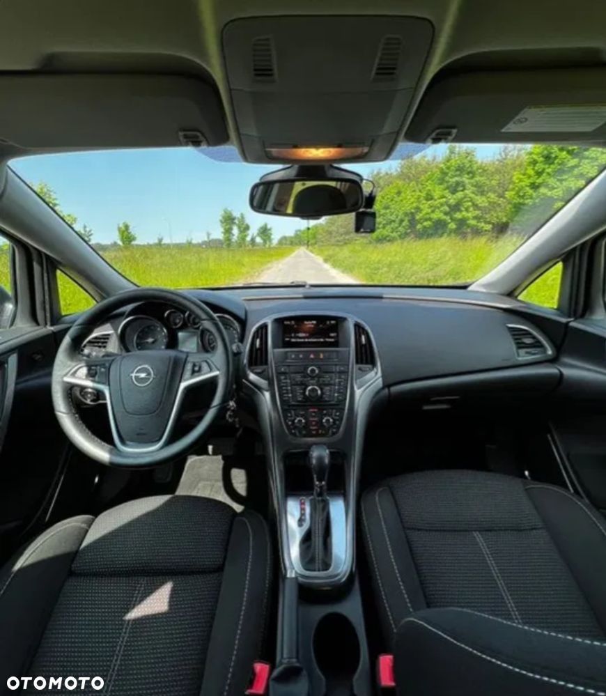 Opel Astra 1.4 T Cosmo - 2