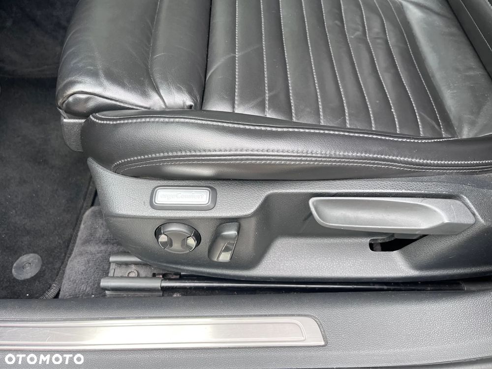 Volkswagen Passat 1.6 TDI (BlueMotion Technology) DSG Comfortline - 13