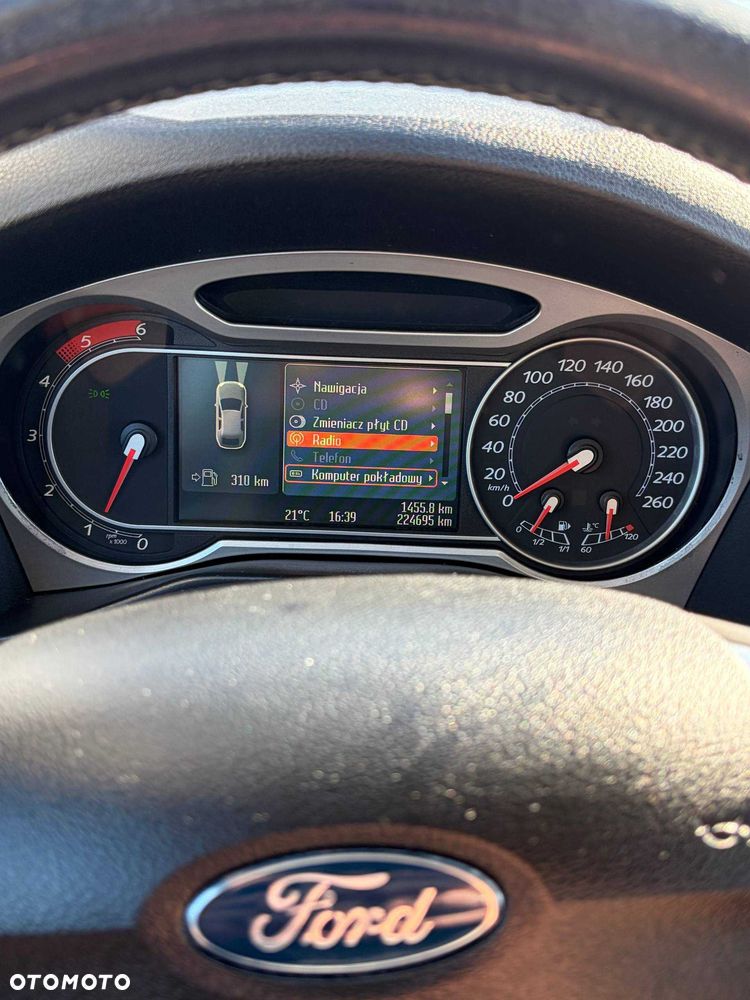 Ford Mondeo - 8