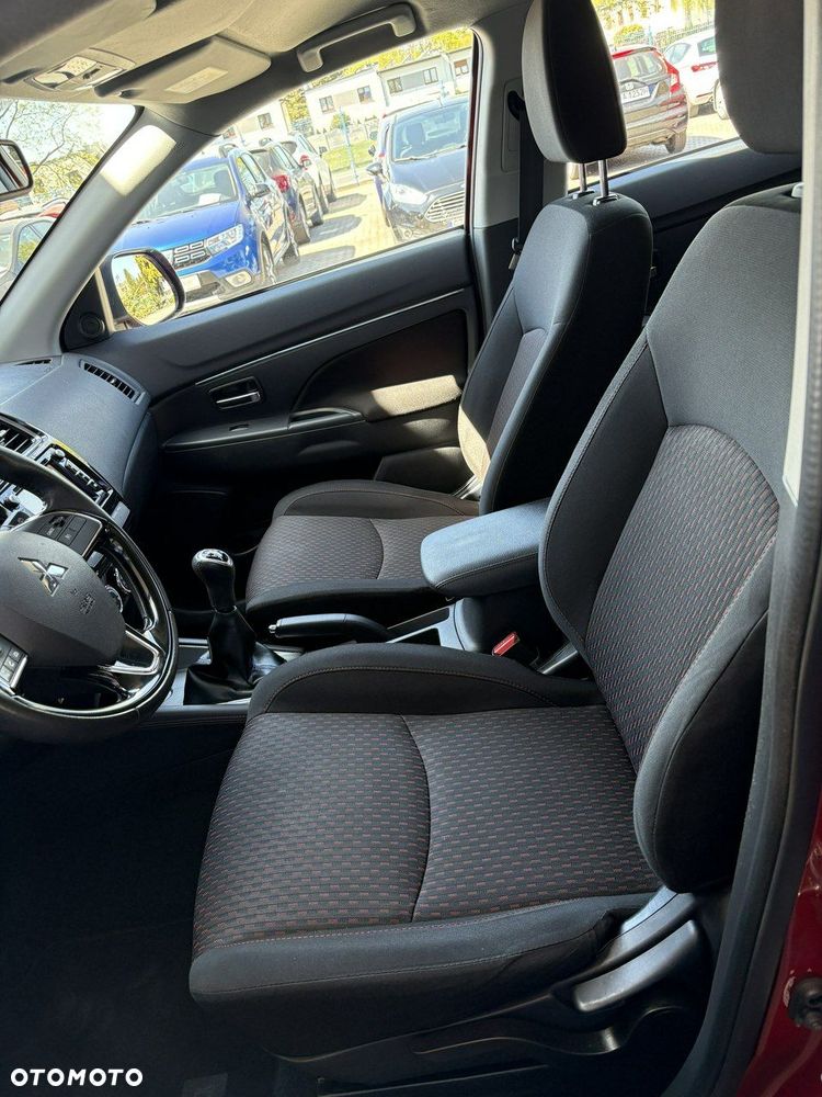 Mitsubishi ASX - 14