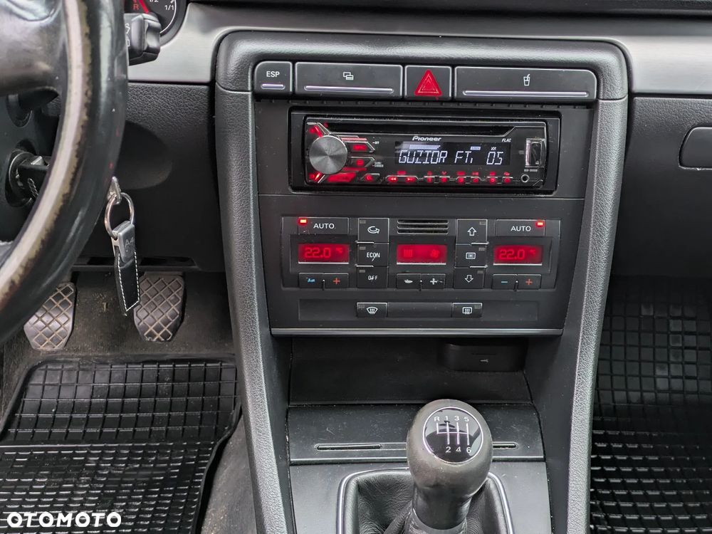 Audi A4 Avant 2.0 TDI DPF - 6