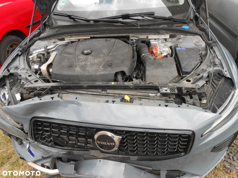 Volvo V60 T8 AWD Ultra Dark - 14