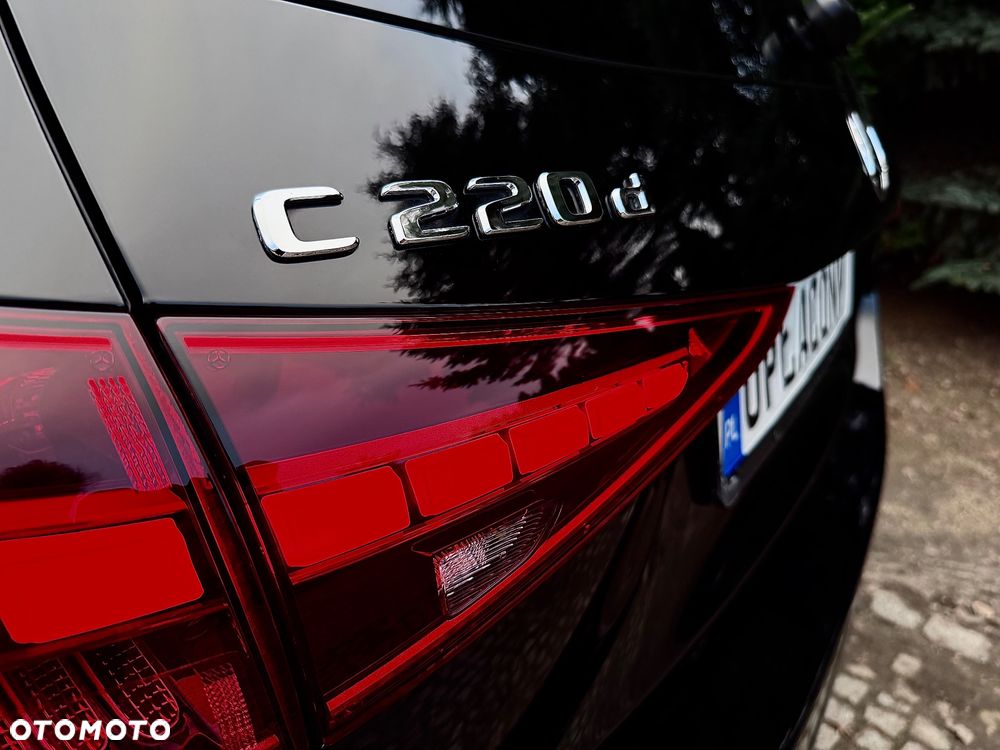 Mercedes-Benz Klasa C 220 d 9G-TRONIC AMG Line - 16