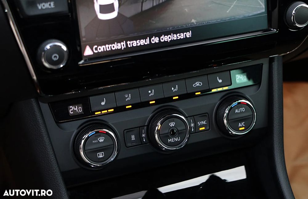 Skoda Superb 2.0 TDI DSG Style - 24