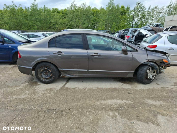 Honda Civic Sedan na części