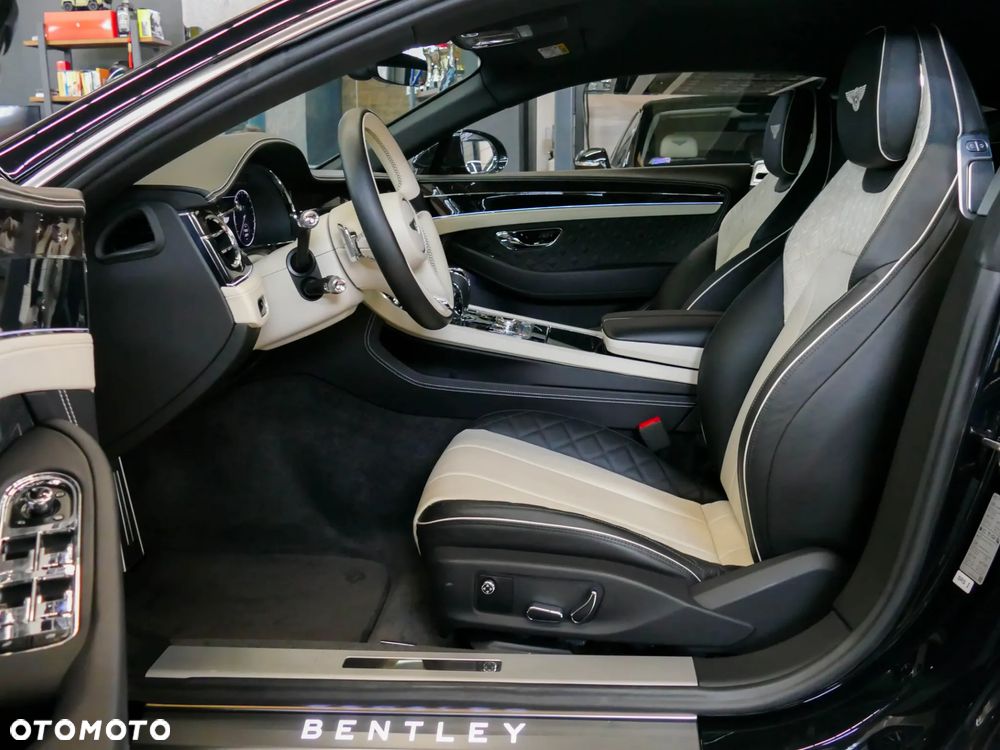 Bentley Continental GT - 8