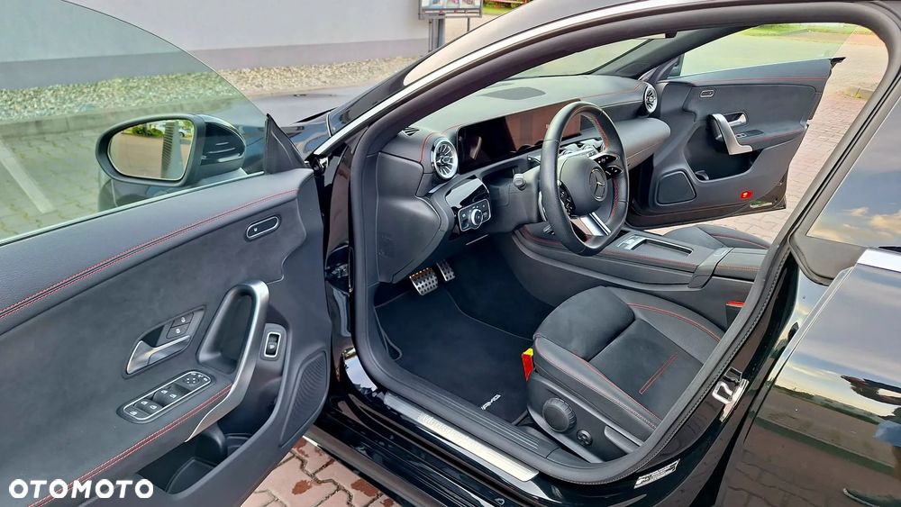 Mercedes-Benz CLA 200 AMG Line 7G-DCT - 8