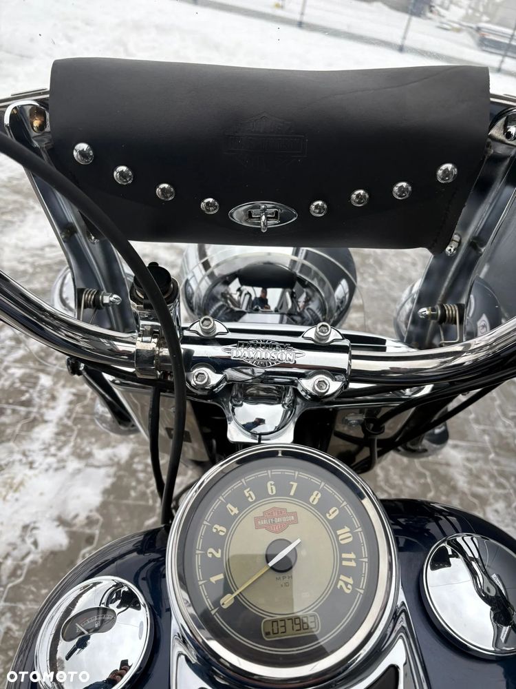 Harley-Davidson Softail Heritage Classic - 21