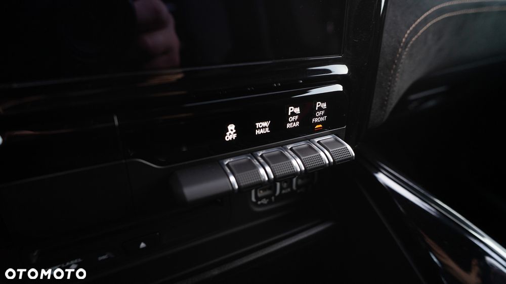 RAM 1500 Crew Cab MB Sport - 16