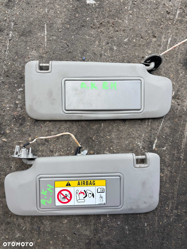 Opel Astra K V Daszek Przeciwsłoneczny Słonecznik