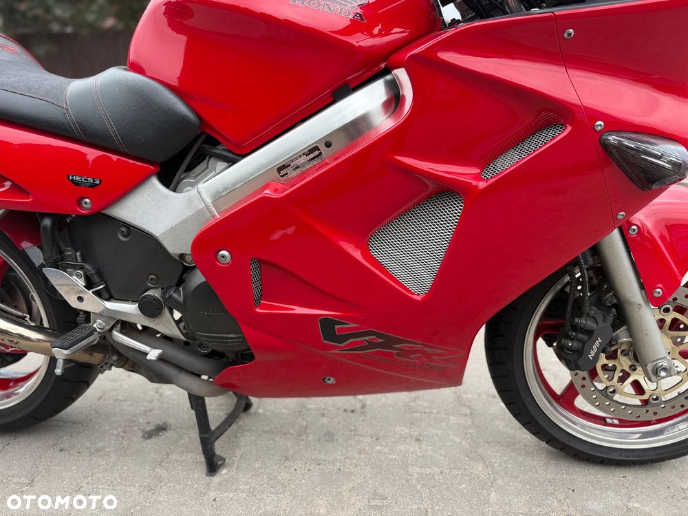 Honda VFR - 8